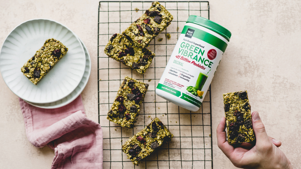 On The Go No-Bake Fruit & Nut Snack Bar